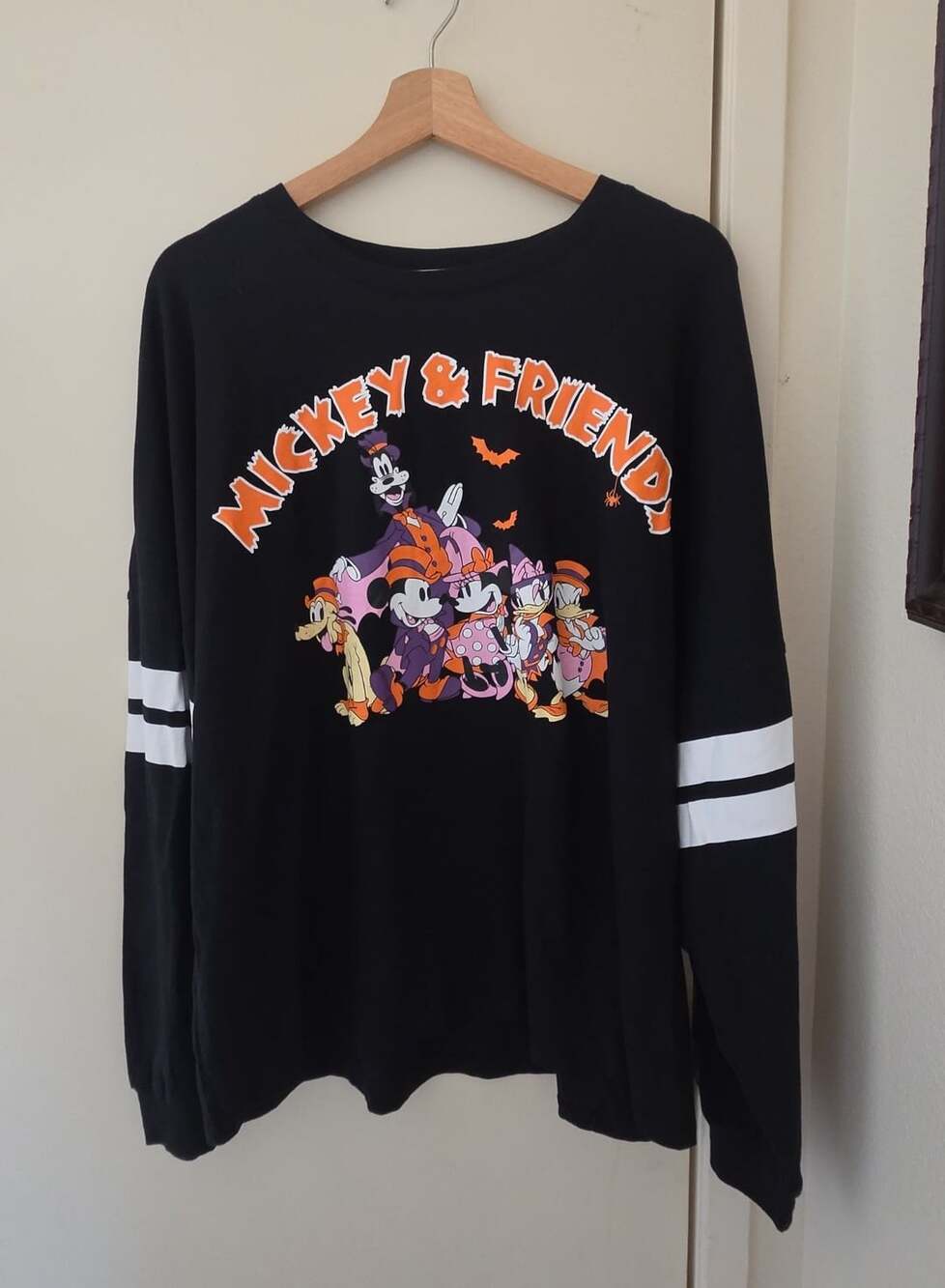 Disney Mickey & Friends Long Sleeve Shirt Size XL Black Halloween Boo Crew